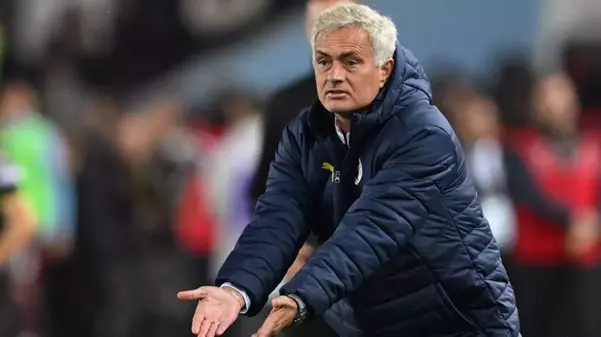 Bomba Iddia Jose Mourinho Fenerbahce Den 18024766 1512 Amp
