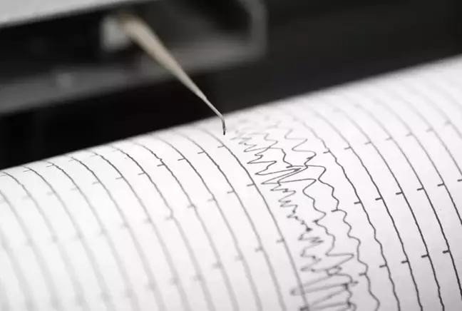 Marmara Da Korkutan Deprem 18306043 373 Amp
