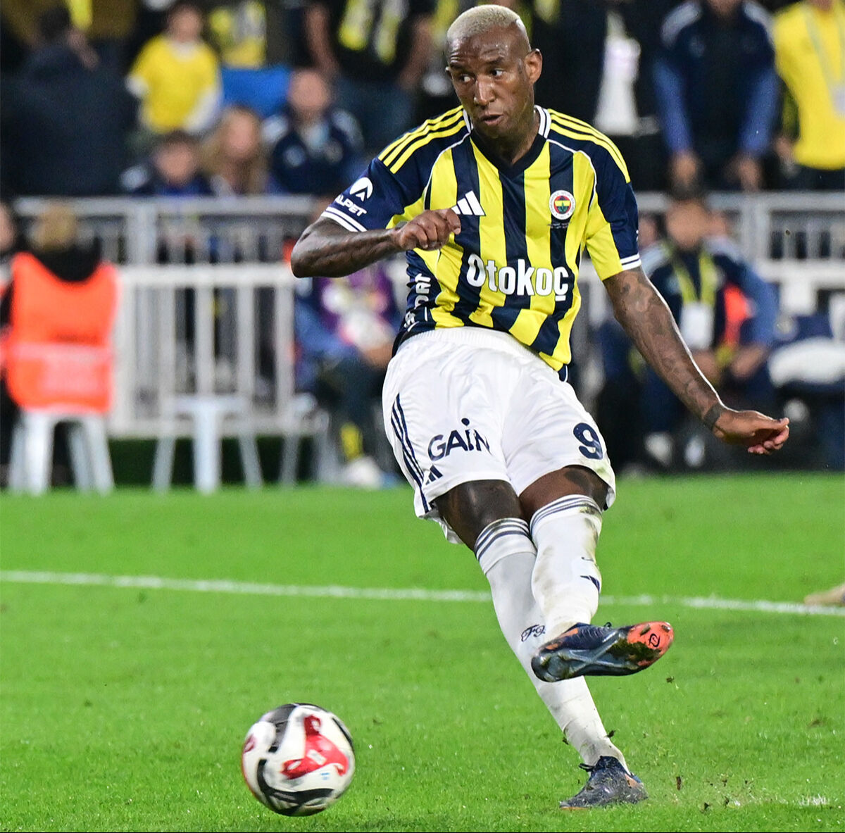 Anderson Talisca (2)