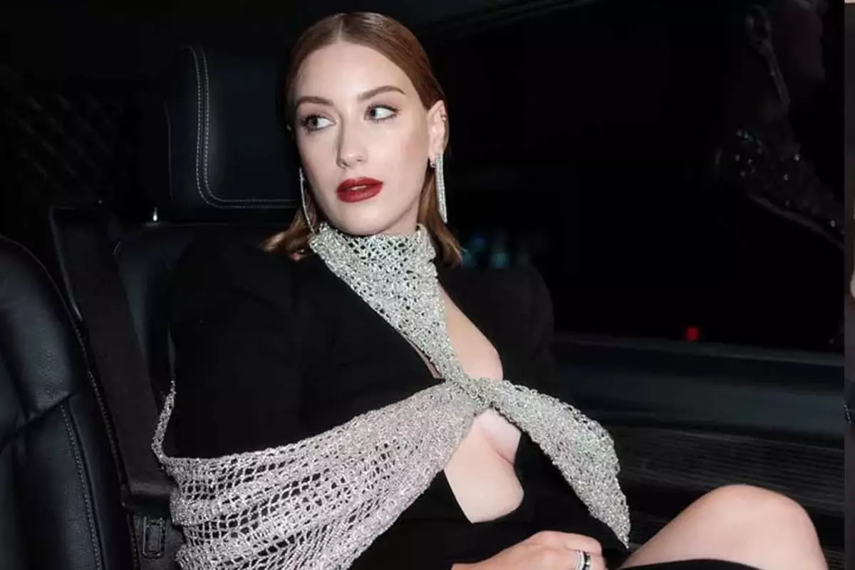 Hazal Kaya Nin Son Goruntusu Sevenlerini Sasirtti 19268074 8809 Amp
