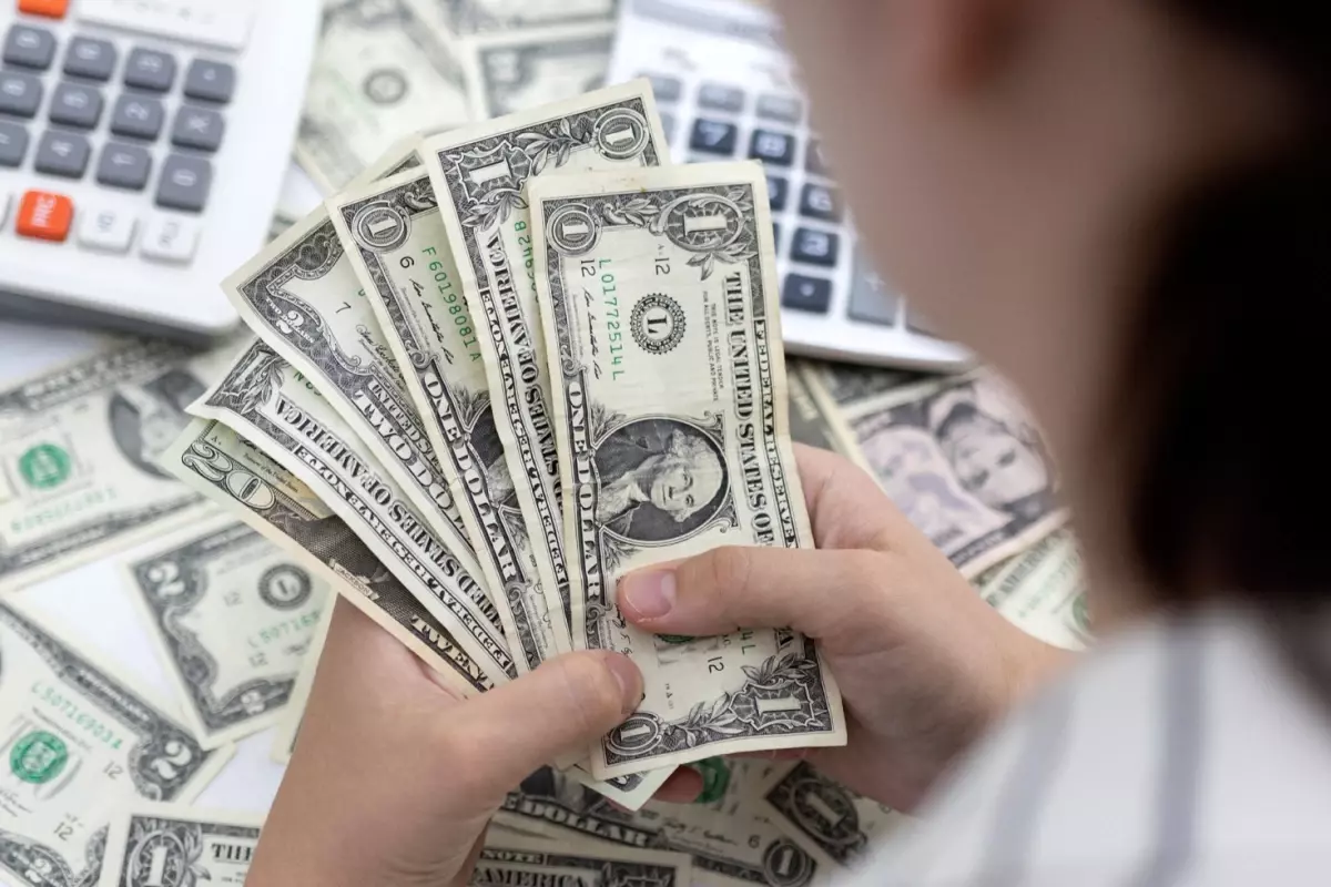 Bankalardaki Doviz Mevduat Hesaplarinda 4 Yil 19376674 3713 Amp