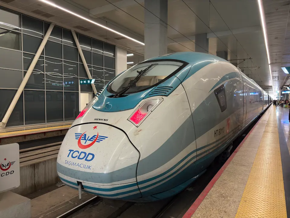 Yht Bilet Fiyatları H T80113 Treni Ankara Yüksek Hızlı Tren Garı‘nda 2025