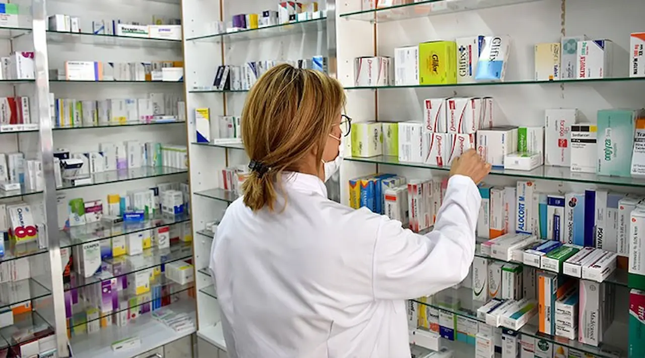 Açık Eczane Turk Eczacilari Birligi Baskani Uney Eczane Iflaslarinin Baslamasi Kacinilmaz 1025100 5