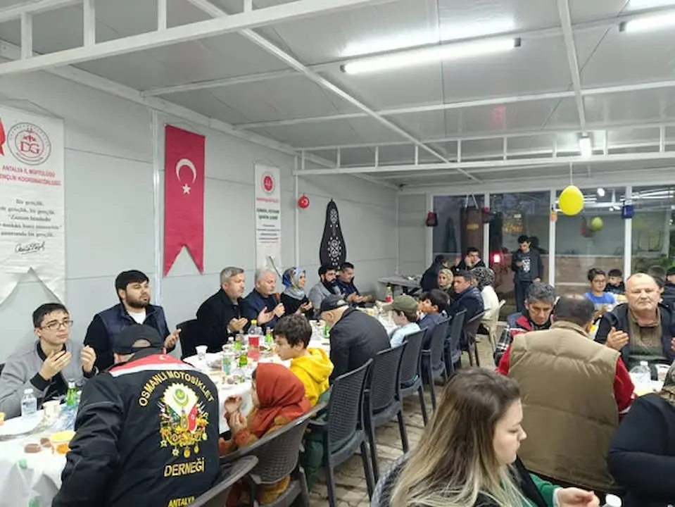 Antalya Gençlerle Iftar 645873203 1260308999615153 2298778721484016702 N