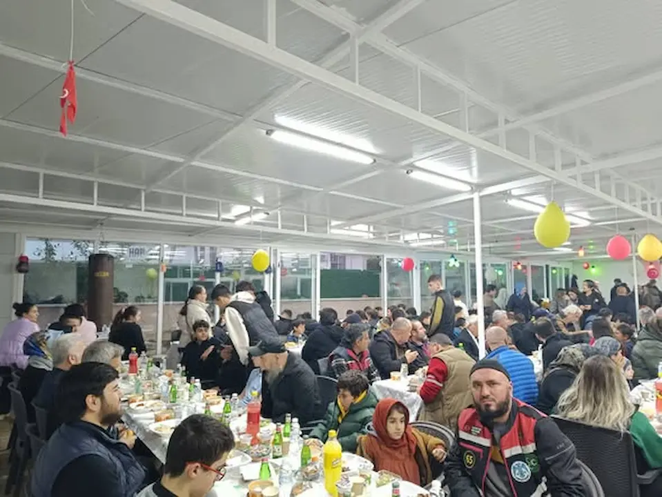 Antalya Gençlerle Iftar 645905779 1260309132948473 3930804294033103446 N