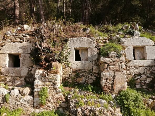 Antalya'da Yolun Altındaki Gizem (2)