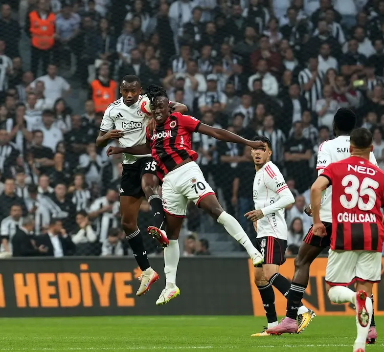 Beşiktaş Gençlerbirliği Maçı A W661932 01
