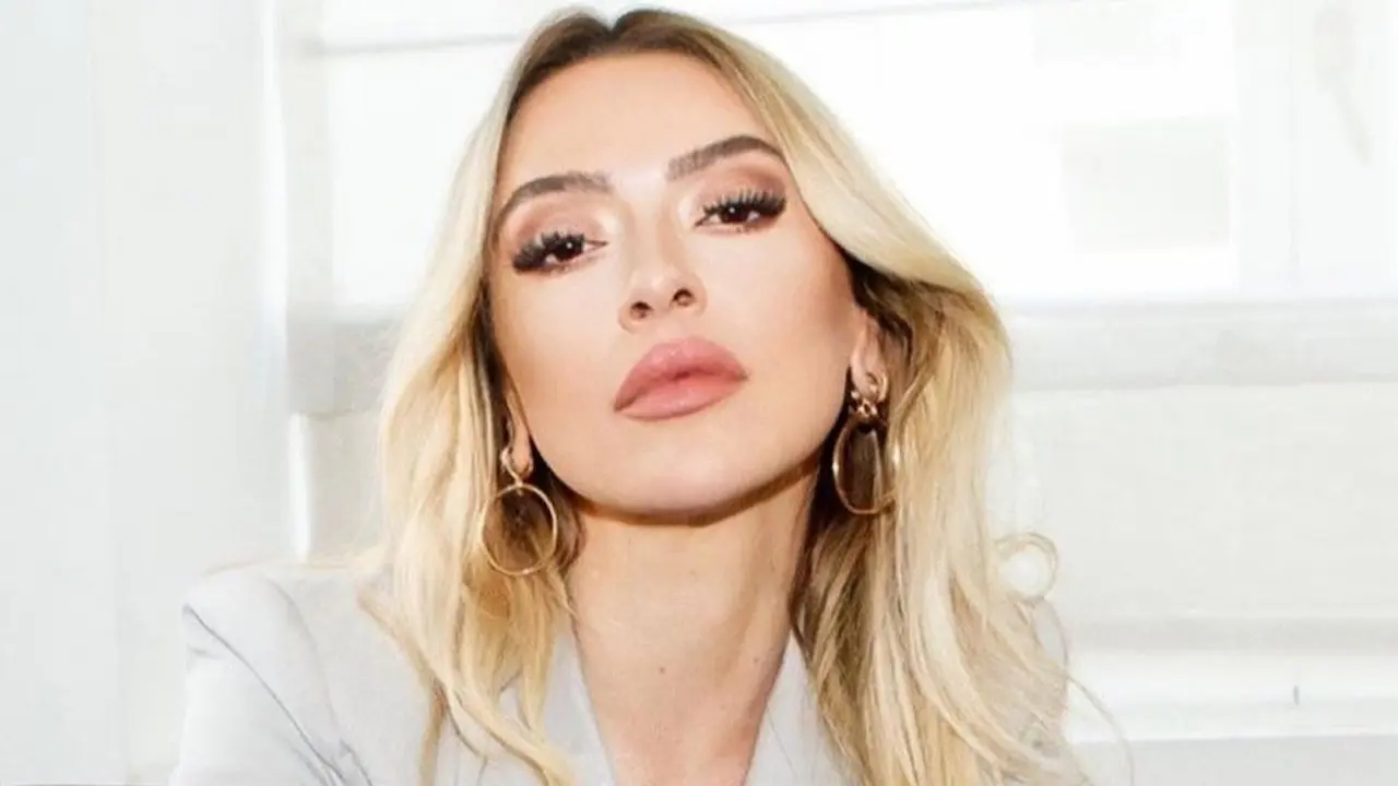 Hadise (2)