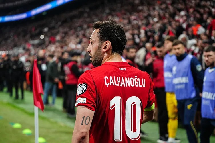 Hakan Çalhanoğlu 4