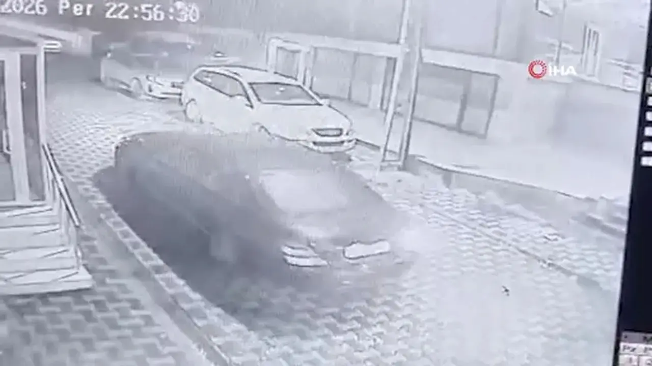Kubilay Kundakcinin Aleyna Kalay (2)