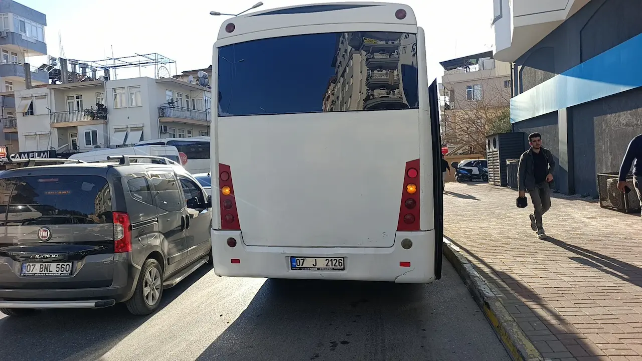 M A N A V G A T K A Z A A W655216 02