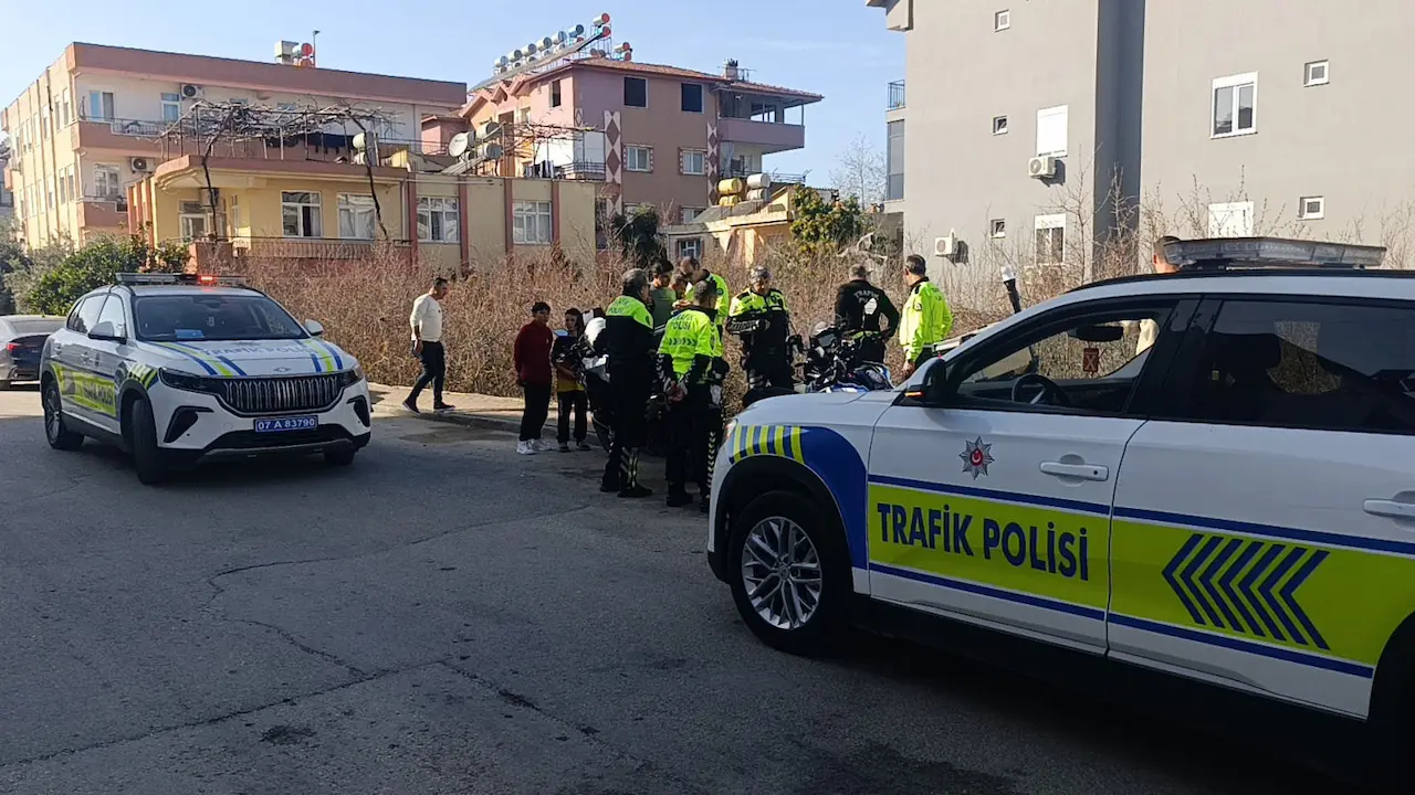 Manavgatta Plakası Olmayan Motosikletini Bahçeye Attı A W656709 04