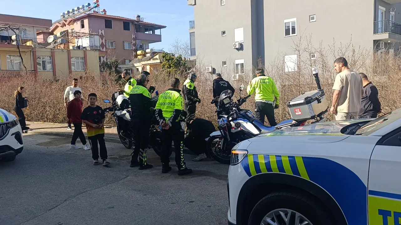 Manavgatta Plakası Olmayan Motosikletini Bahçeye Attı A W656709 05