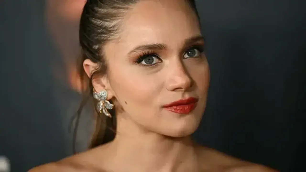 Miray Daner (2)