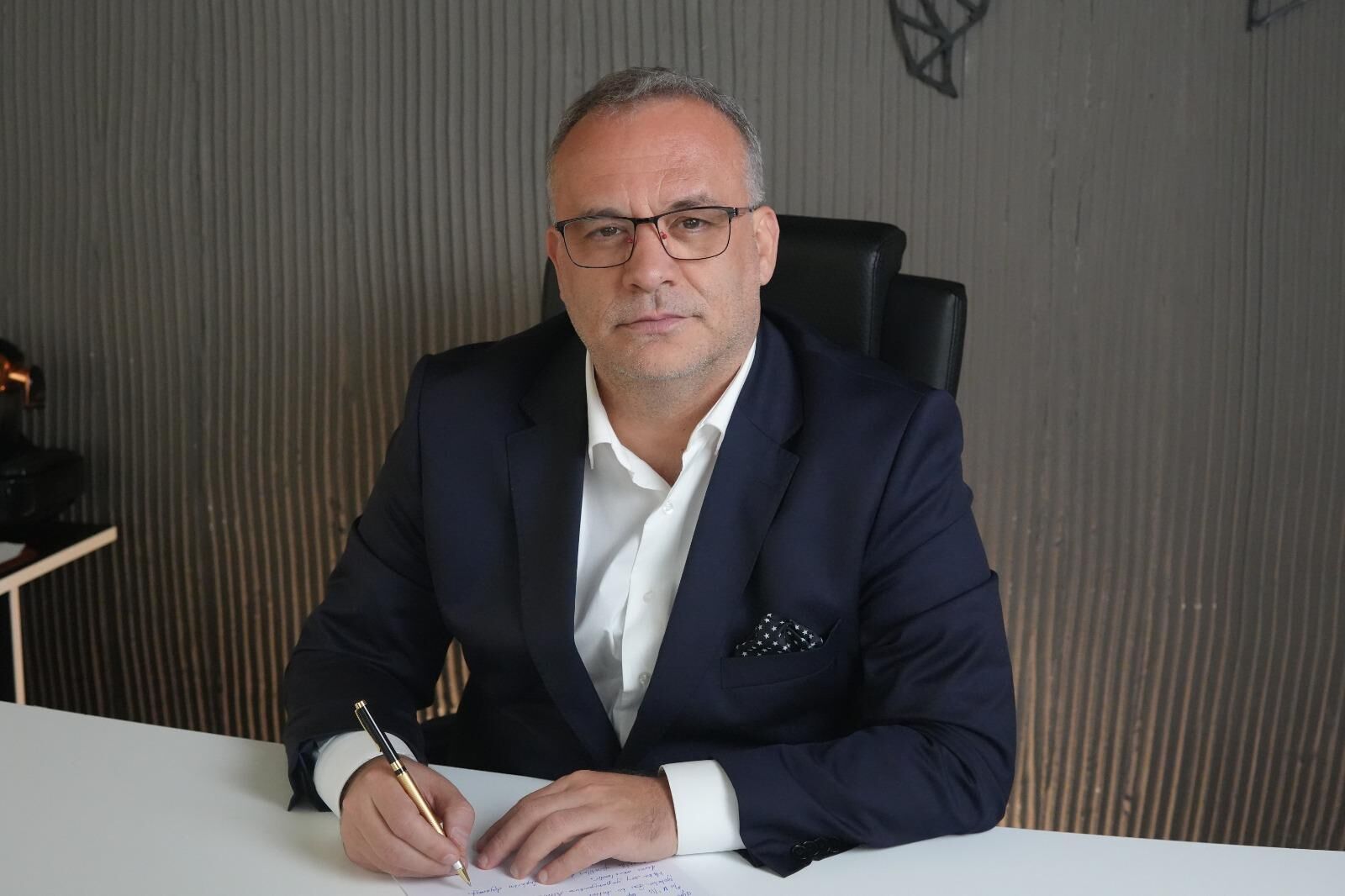 Reşat Güney Eki̇pder