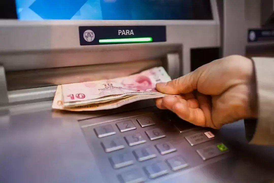 Toki̇ Alanya'da Paraları Geri Iade Ediyor (1)