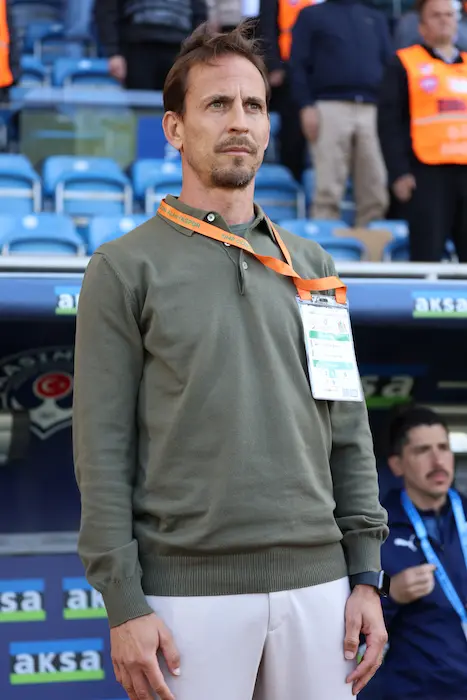 2. J P G