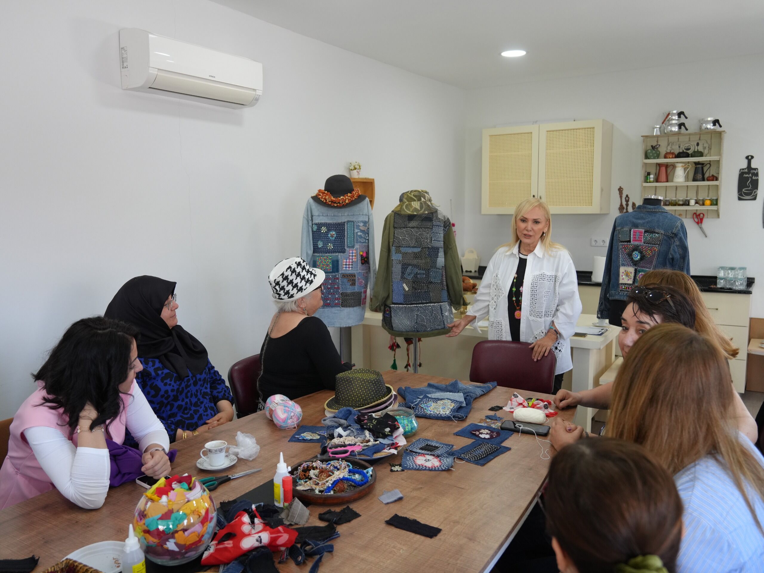 Alanya'da Eski Giysiler Çöp Olmuyor (7)