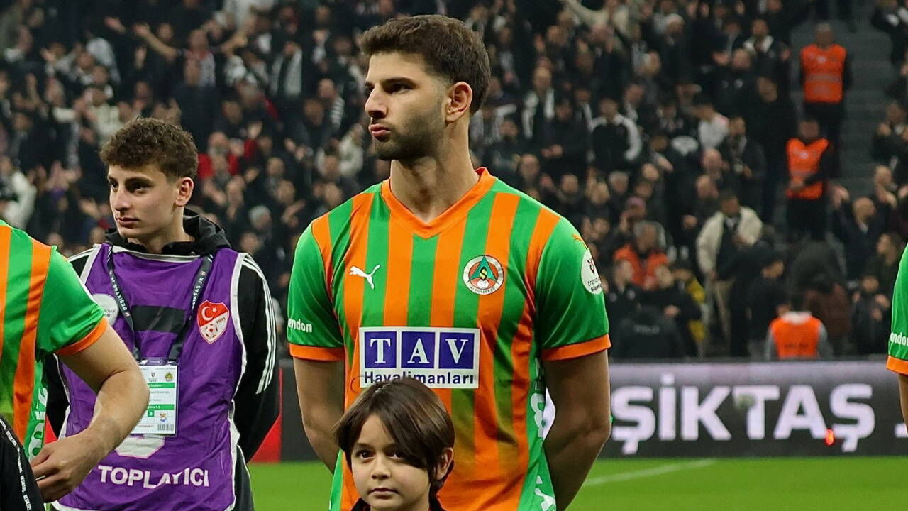 Alanyaspor Ümit Akdağ