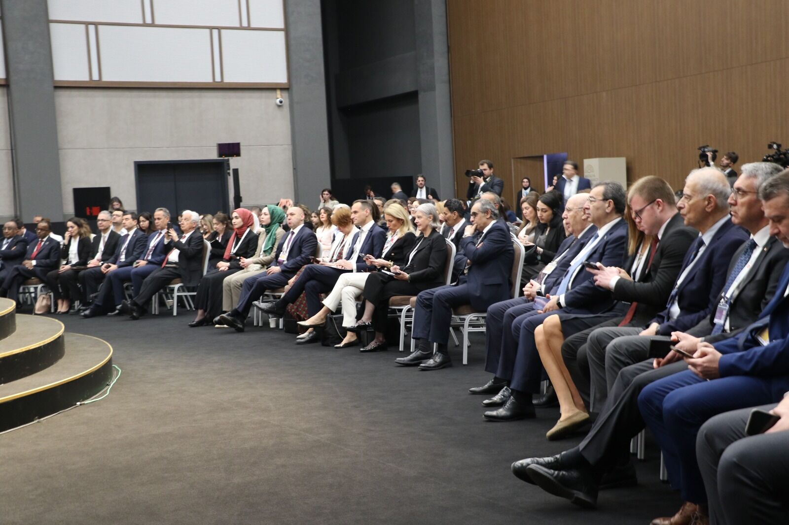 Antalya Diplomasi Forumu Bayraktar (4)
