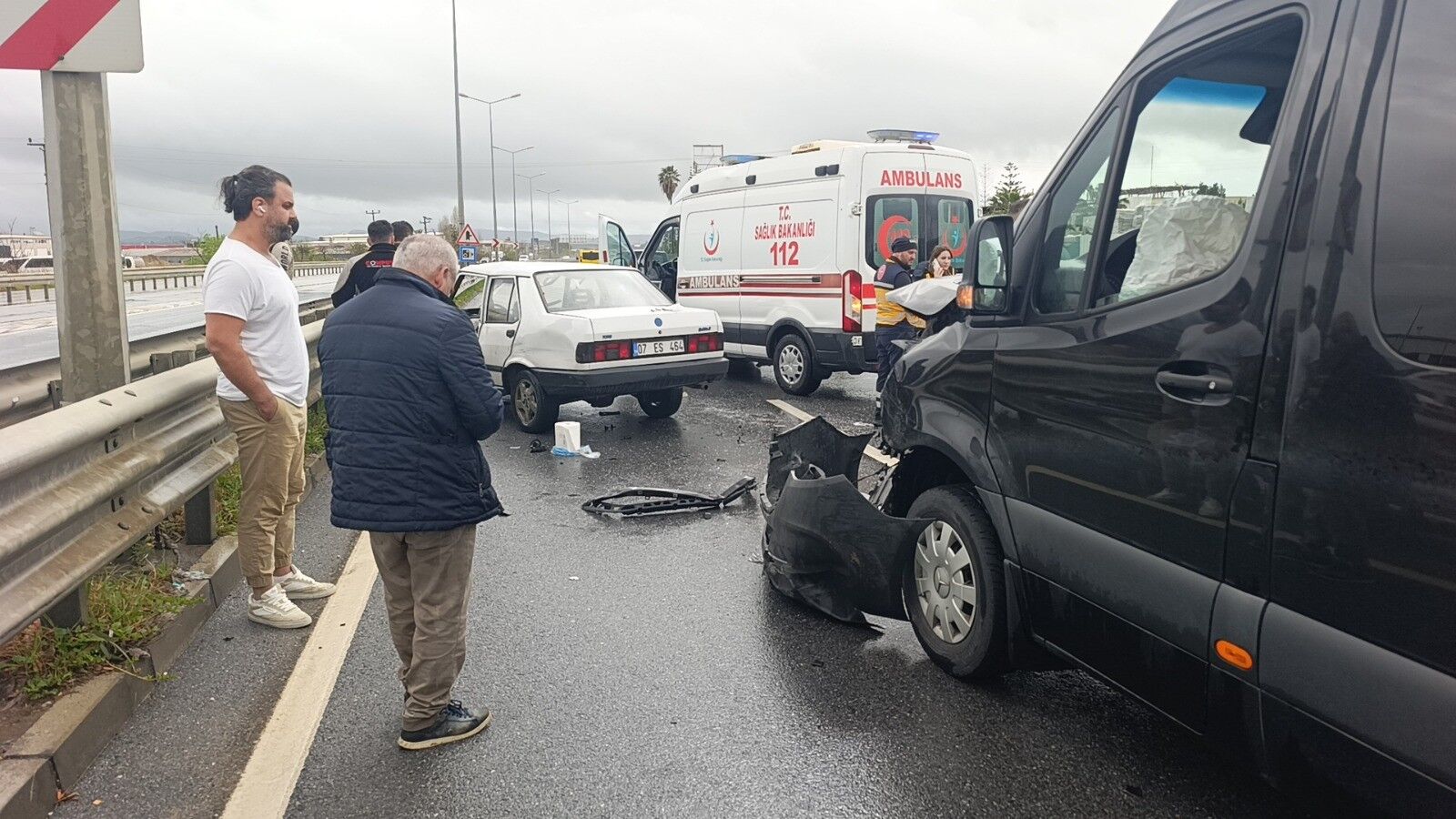 Antalya Trafik Ters Yön Kaza (1)