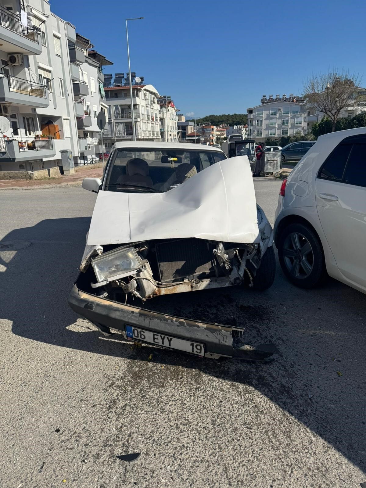 Antalya'da Kazada Ehliyetini Yenilemediği Ortaya Çıktı, Cezayı Yedi (3)