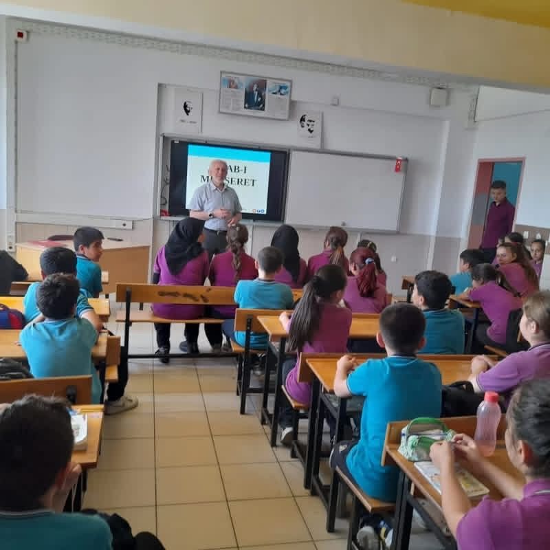 Alanya'da Öğrencilere Adab I Muaşeret Ve Kurban Bayramı Semineri