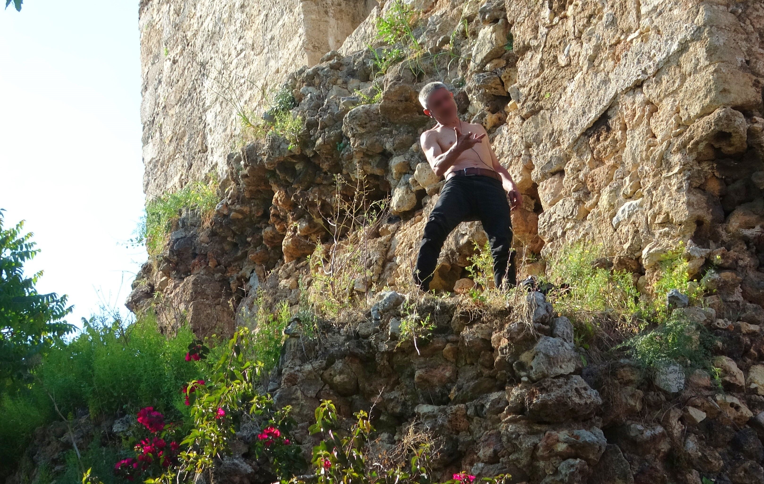 Antalya Kaleiçi’nde Hareketli Saatler! Çorbayla Ikna Oldu (4)