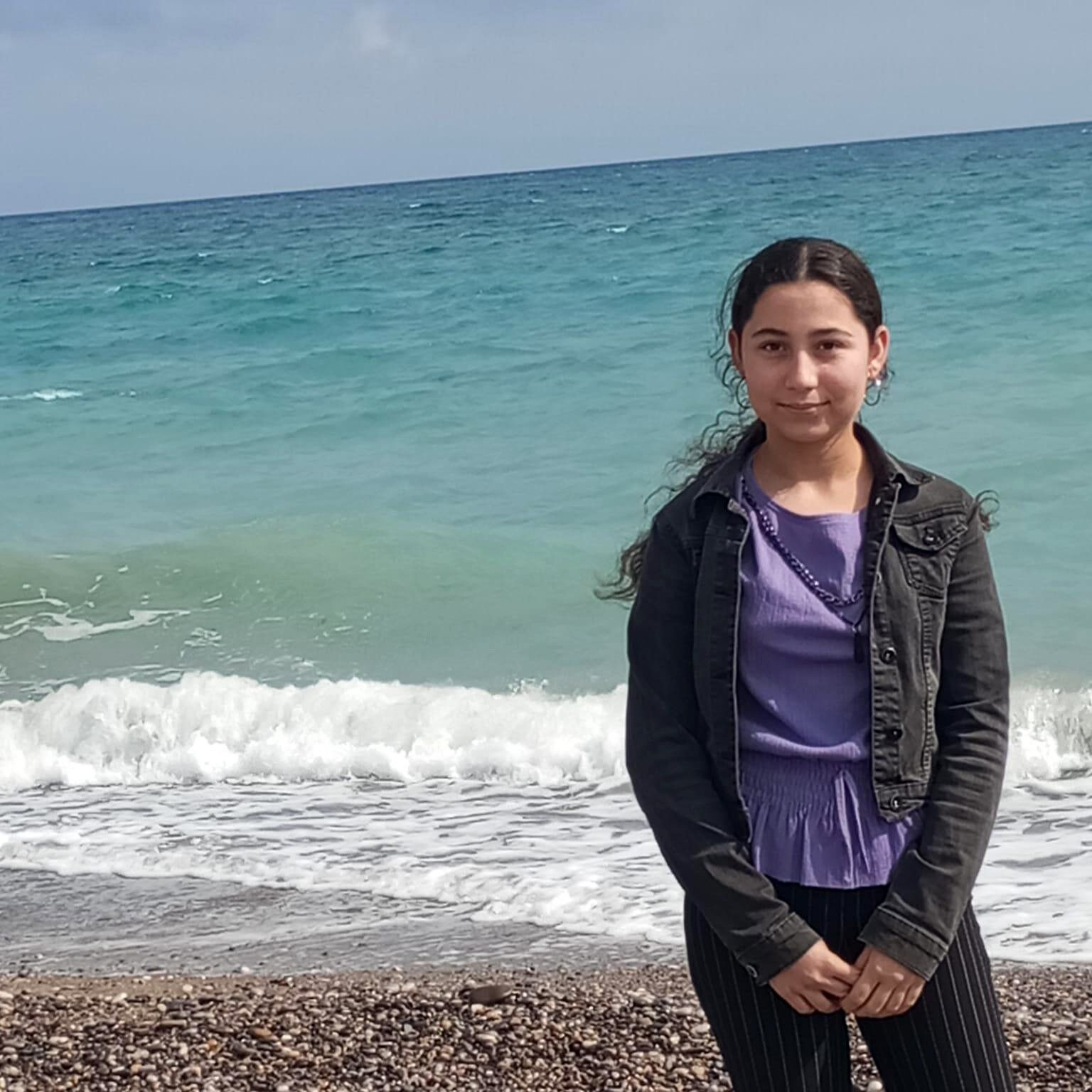Antalya'da 16 Yaşındaki Yasemin 2 Gündür Kayıp