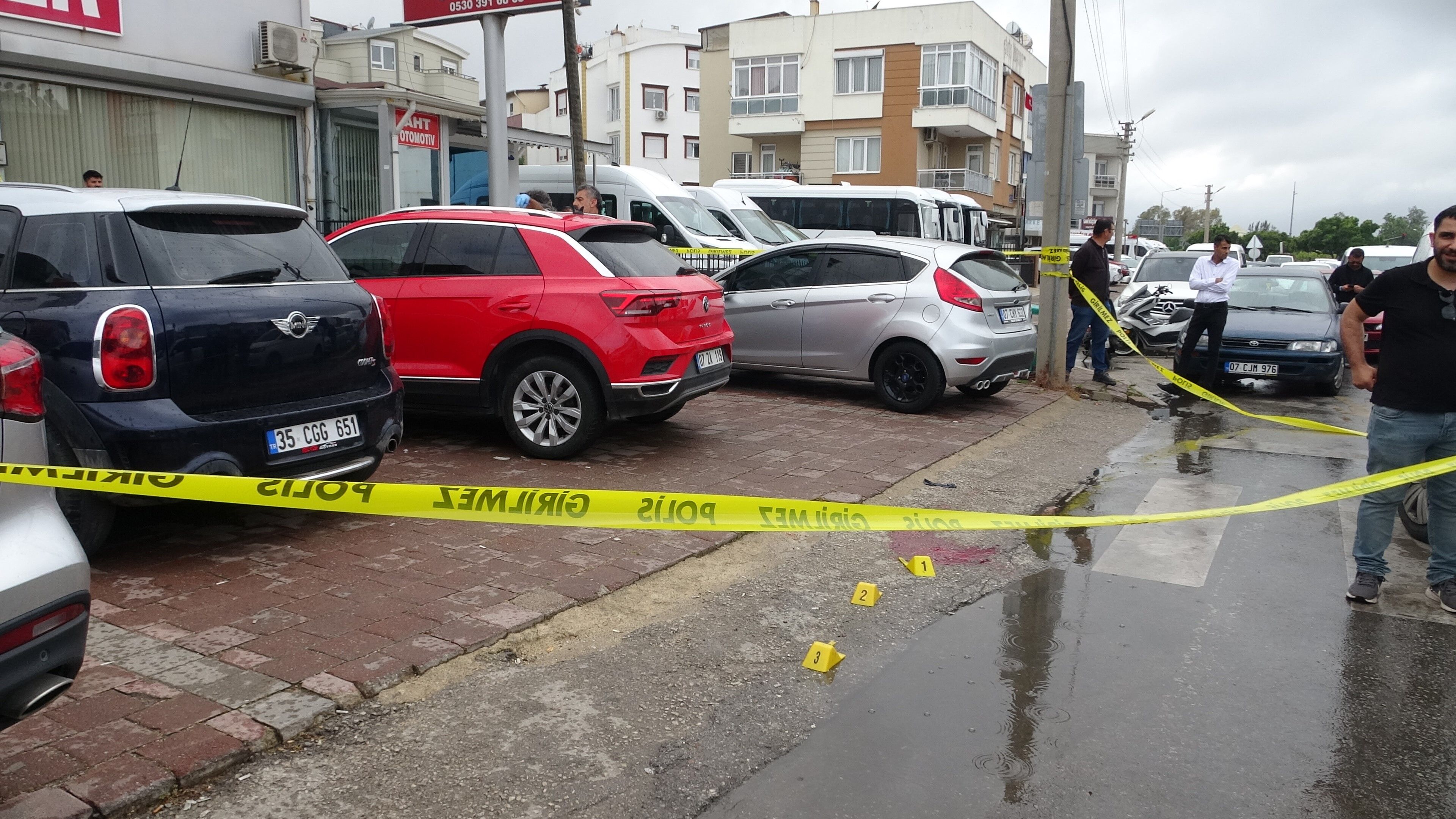 Antalya'da 30 Metrekare Arazi Için Yeğenini Kurşun Yağmuruna Tuttu (6)