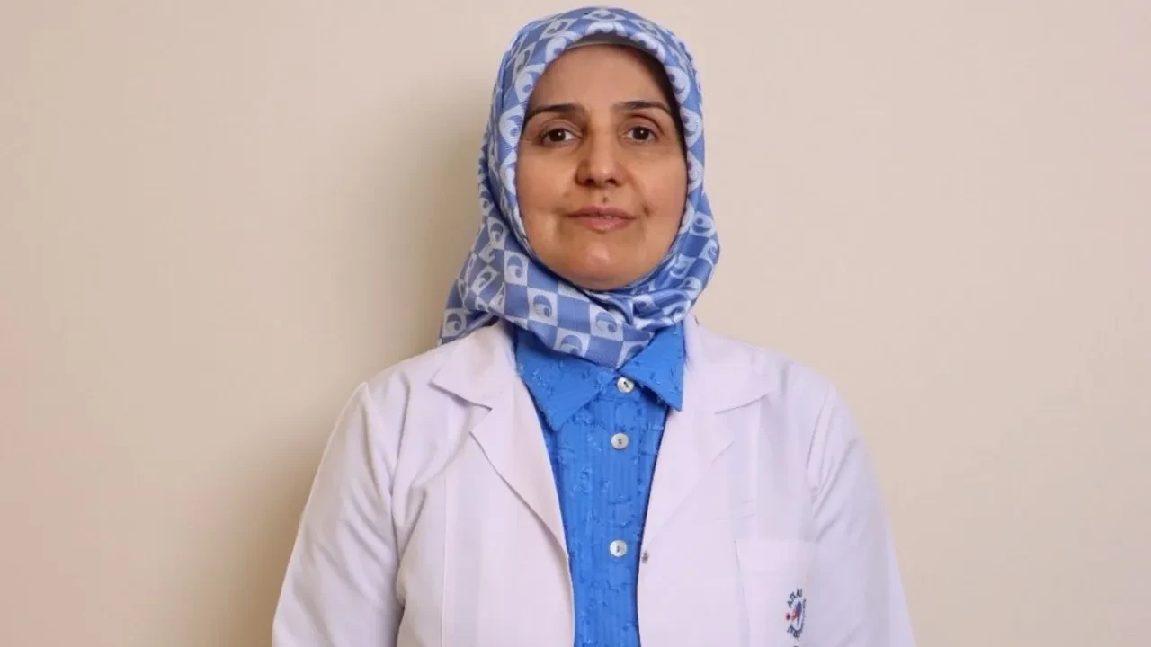 Enfeksiyon Hastalıkları Uzmanı Prof. Dr. Fatma Bozkurt