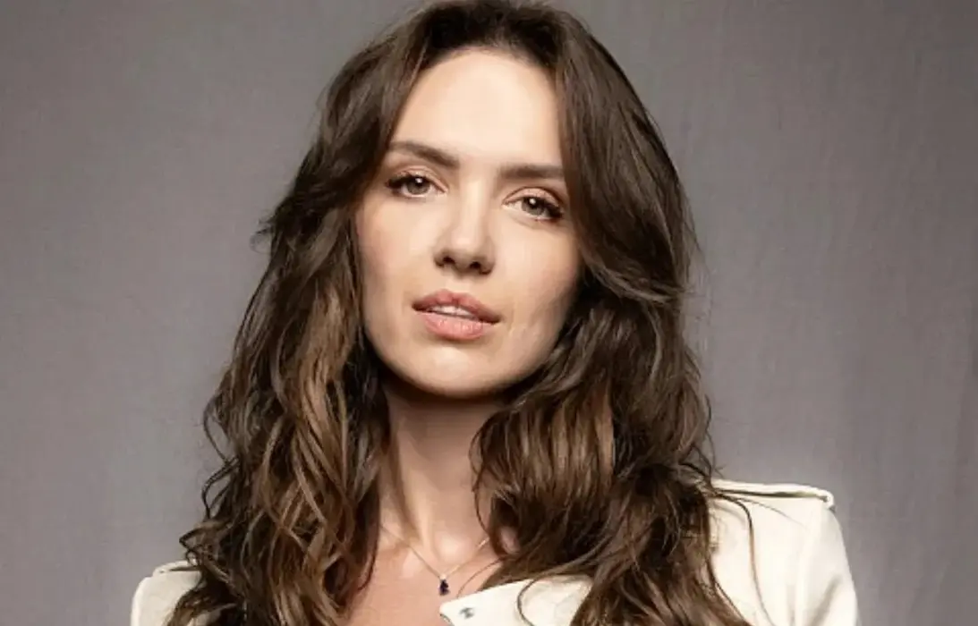 Felicia Sağanak (2)