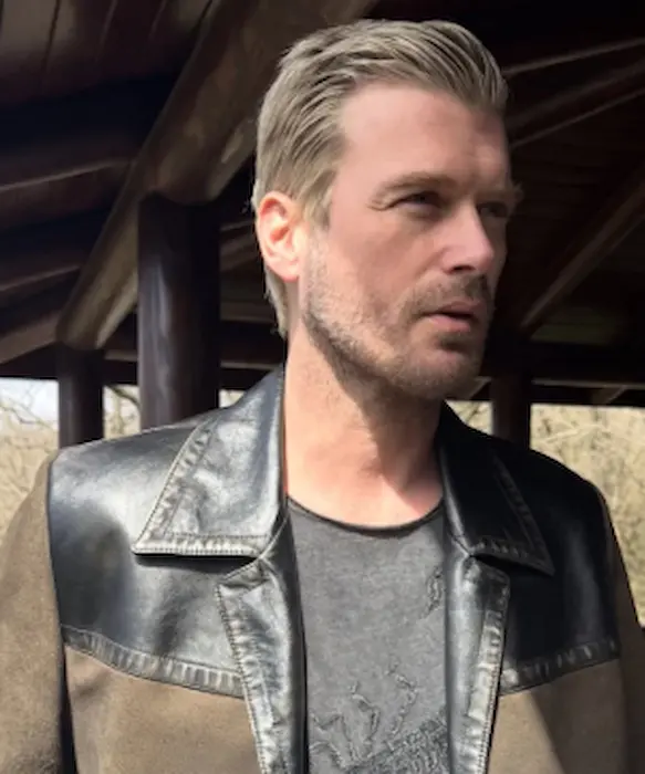 Kıvanç Tatlıtuğ (2)