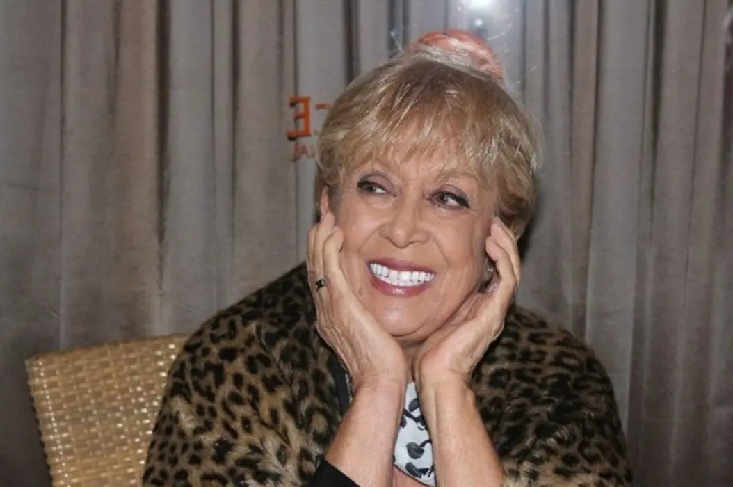 Tülay Özer (3)