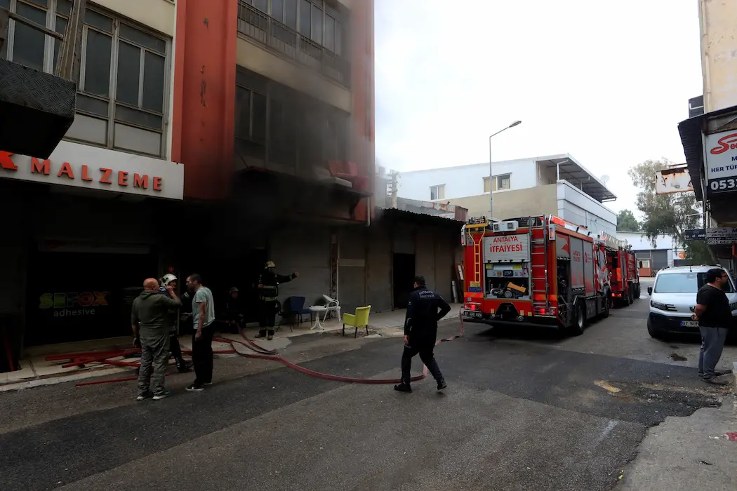 Yangın (2)-2