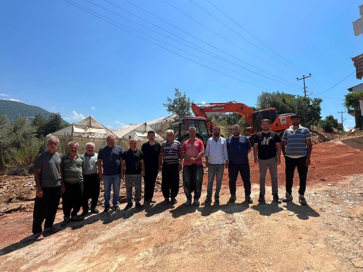 Alanya 12 Yıldır Yeniköy’ü Bekliyor Borular Döşeniyor! (2)