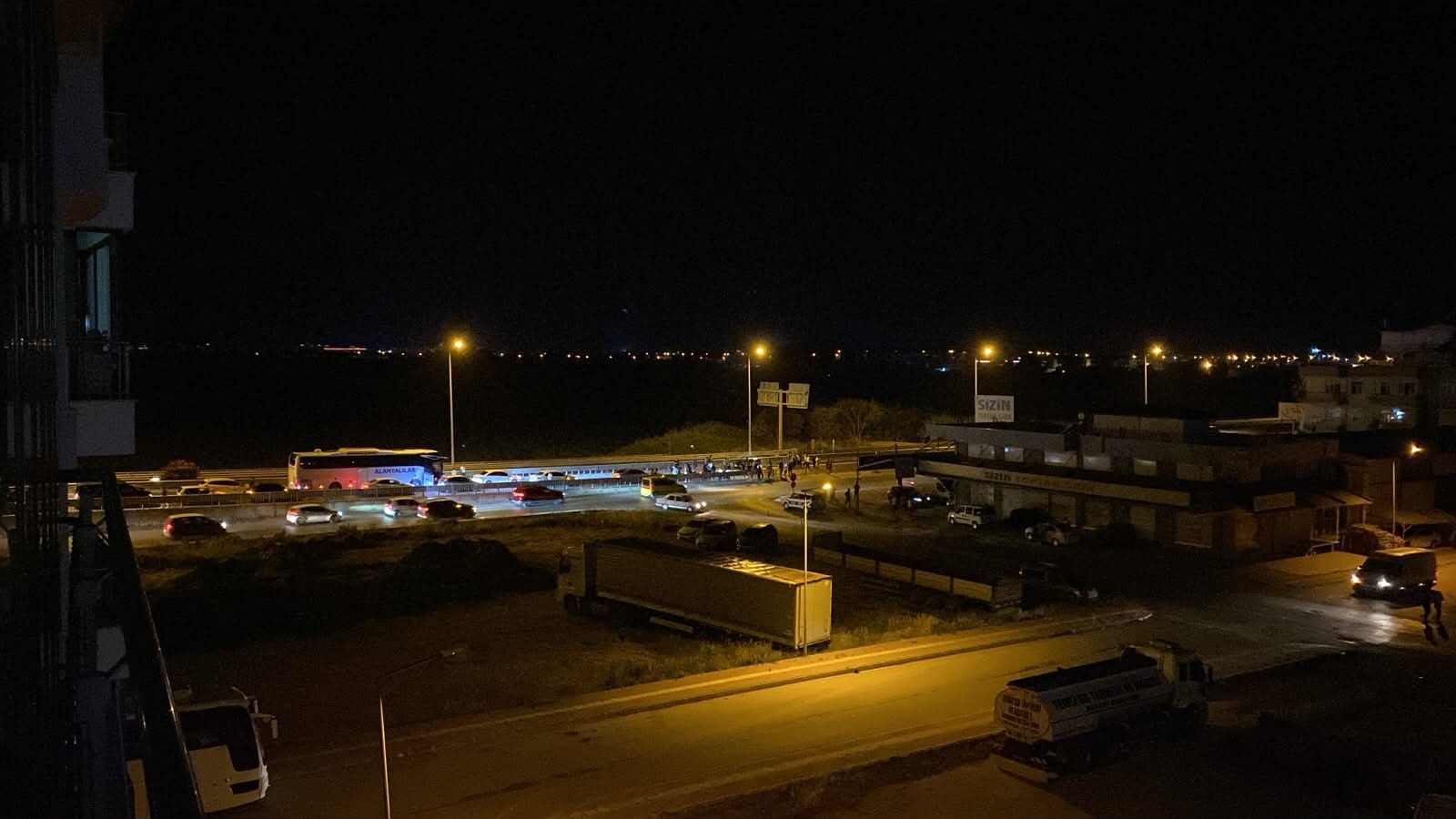 Alanya Antalya Yolunda Alkollü Sürücü Faciası! Yol Kapandı (2)