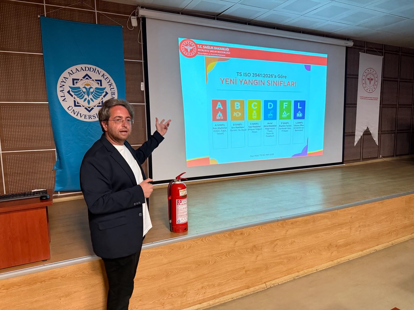 Alanya Eğitim Ve Araştırma Hastanesi’nde Sağlık Personeline Yönelik Iş Sağlığı Ve Güvenliği Eğitimi Düzenlendi. Eğitimde Risk Yönetimi Ve Yasal Yükümlülükler Anlatıldı (2)
