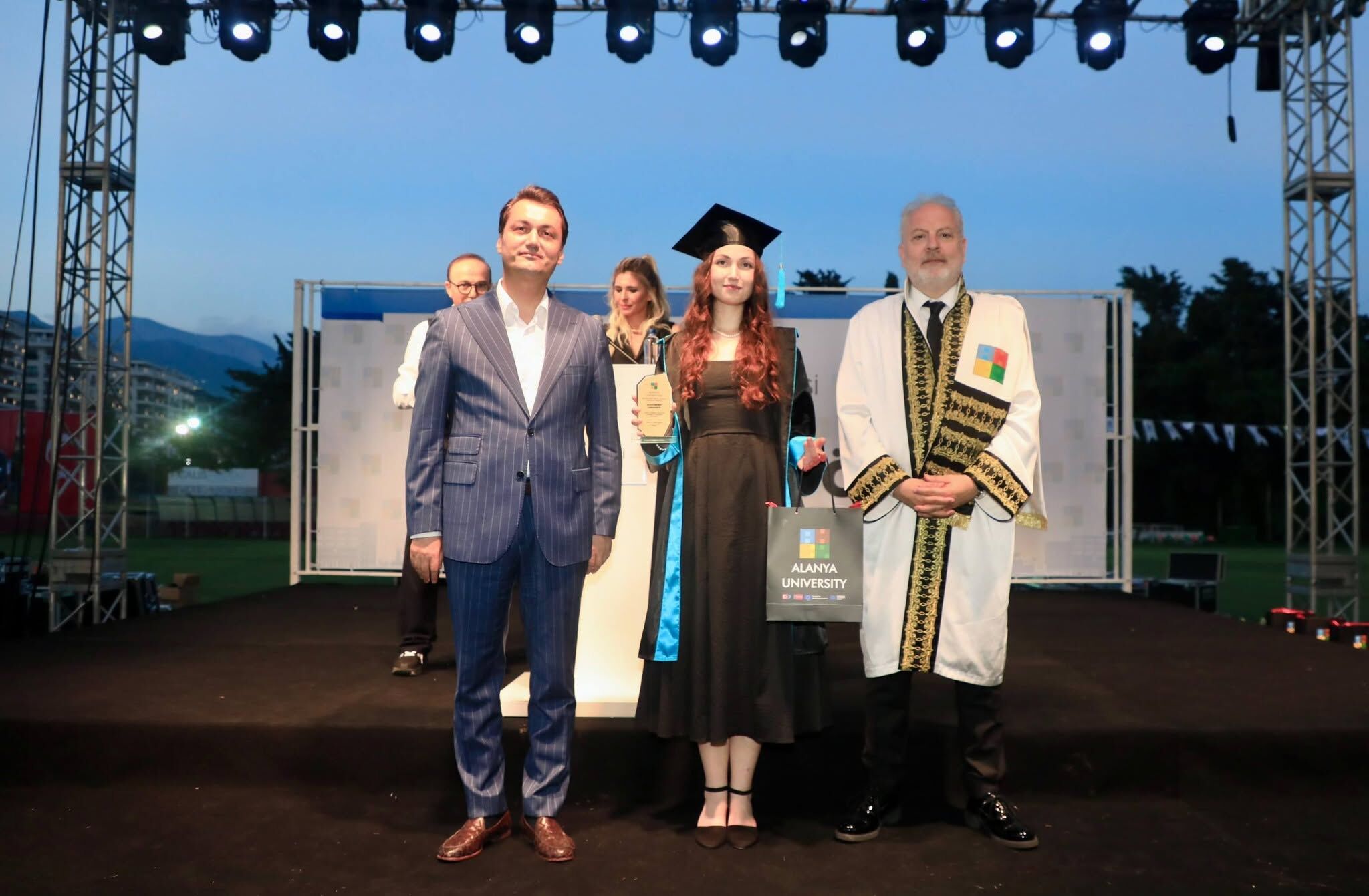 Alanya Üniversitesi Mezunlarını Geleceğe Uğurladı (6)