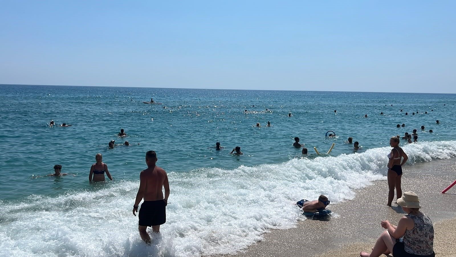 Alanya'da Sıcağı Hisseden Sahile Koştu (4)