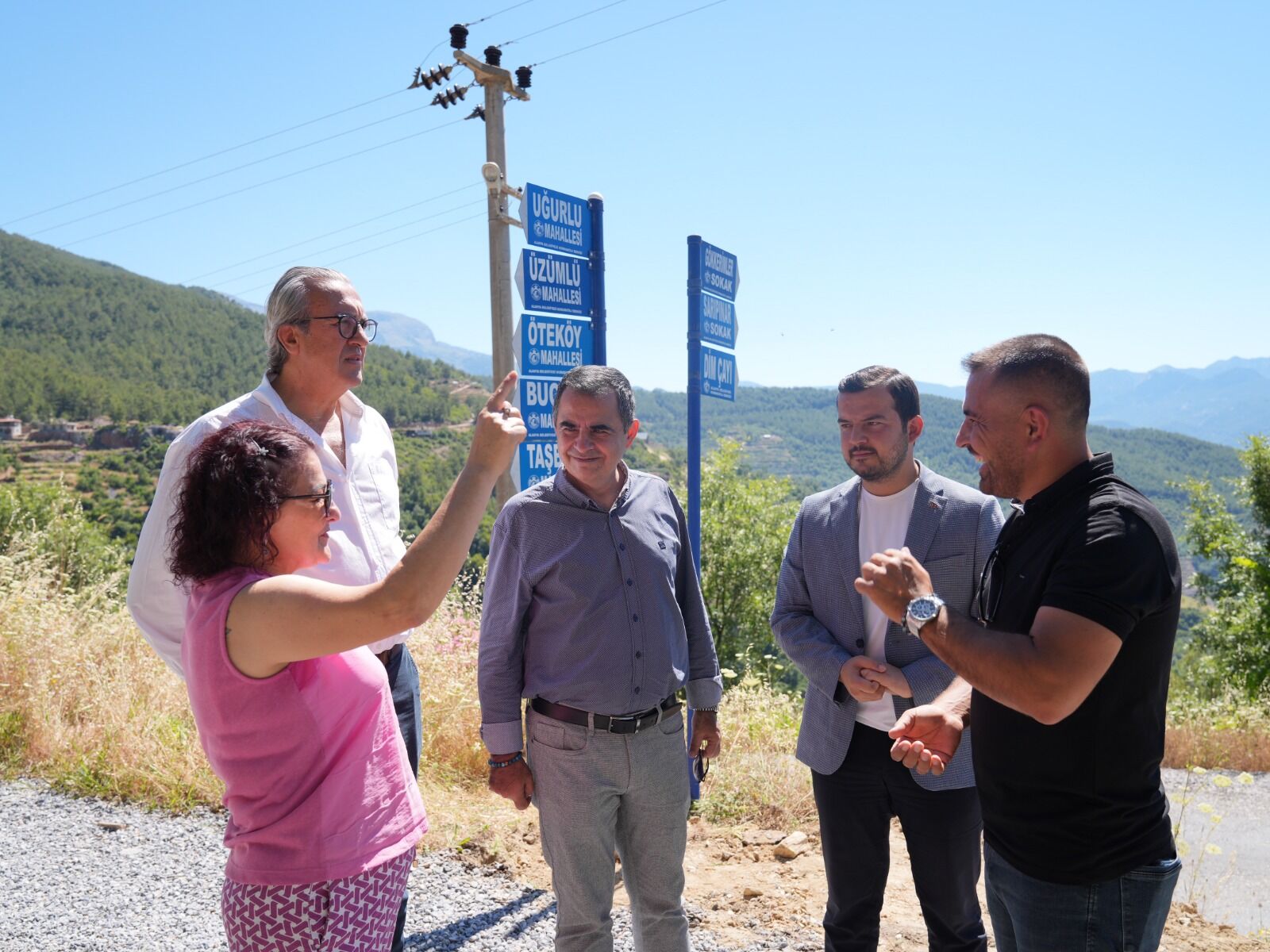Alanya'da Yol Bulmak Artık Kolay 60 Mahalle, 80 Yaylada Tek Tek Yerleştiriliyor (4)