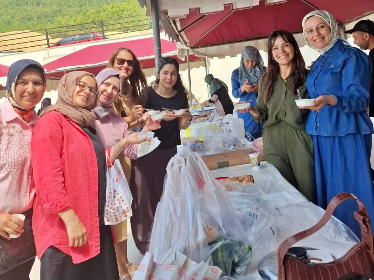 Alanyaôçöda Okul Kermeslerine Ziyaret2