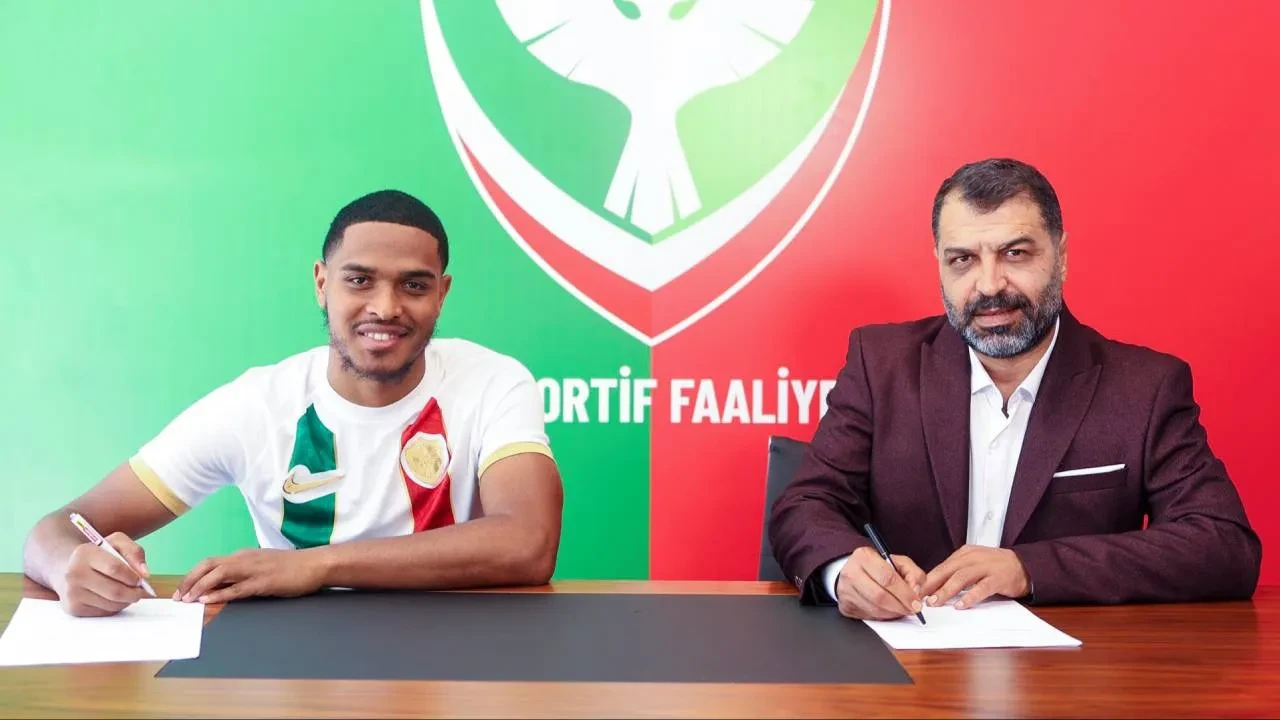 Amedspora Madagaskarli Yildiz Diyarbakir Temsilcisi Rayan Ravelosonu Transfer Etti 3344642 202606291902 3