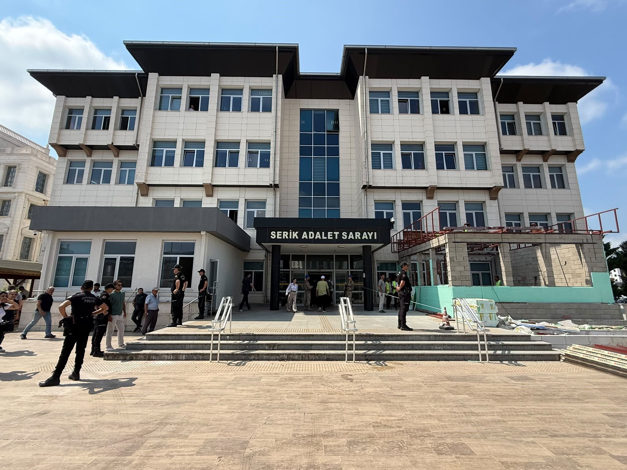 Antalya Merkezli Bahis Operasyonu! 27 Ilde Dev Yasa Dışı Bahis Baskını (3)
