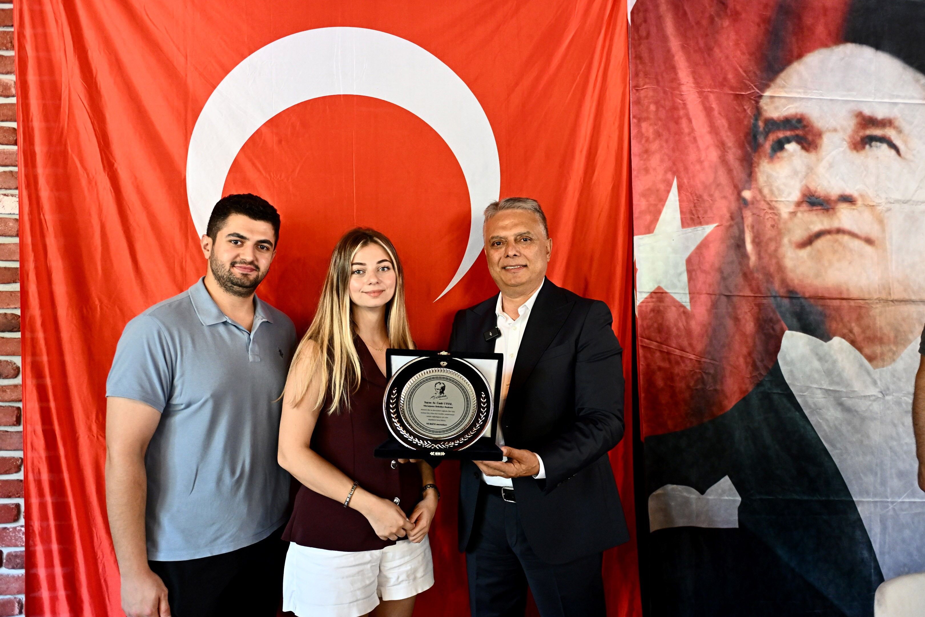 Antalya Murgem'in Mezun Öğrencileri Başkan Uysal'la Buluştu (2)
