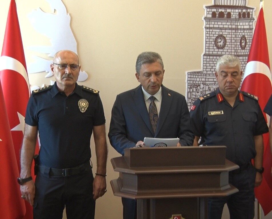 Antalya Valisi Şahin Açıkladı! Oto Koç Saldırısı (1)-1