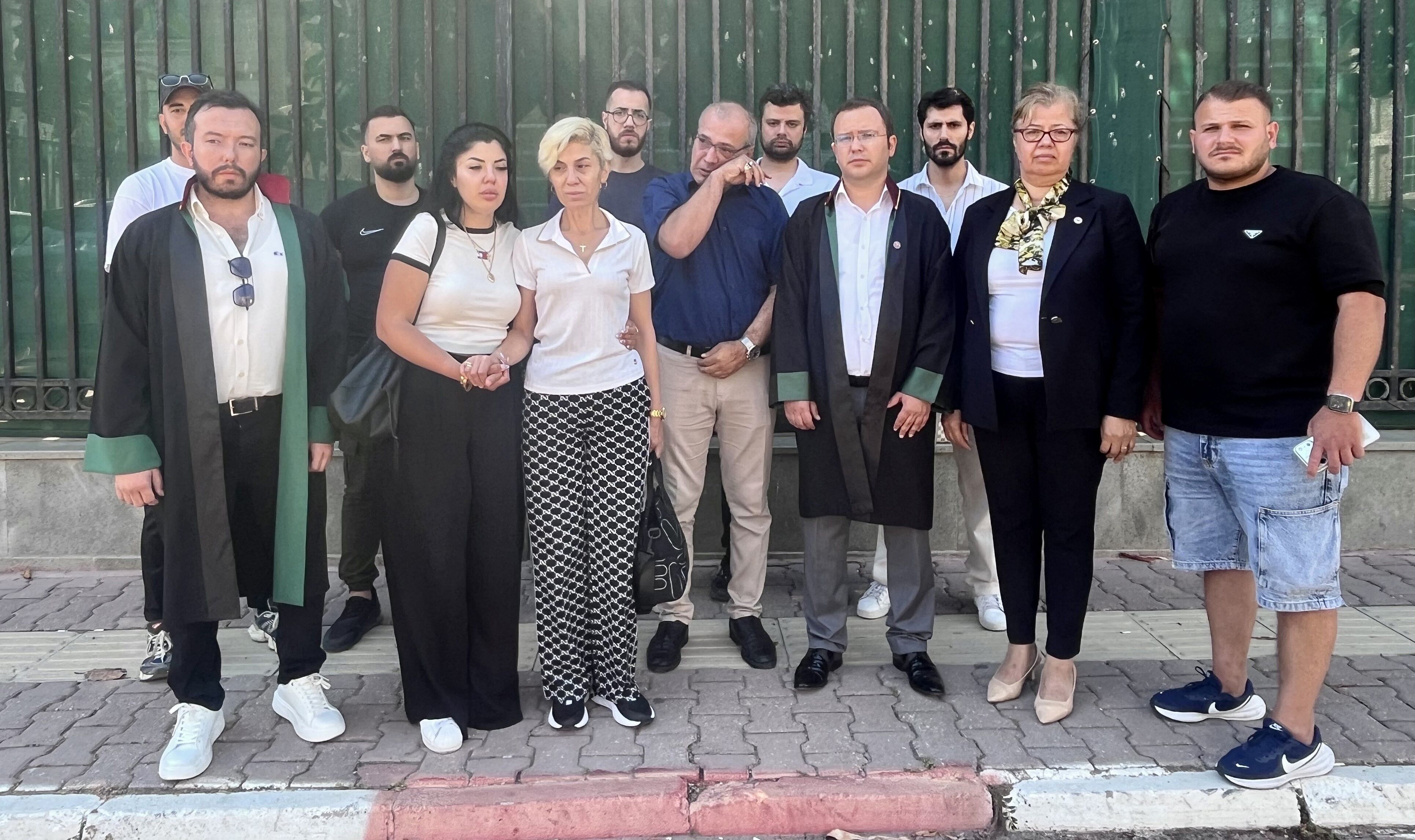 Antalya'da Güvenlik Görevlisi Bıçaklanarak Öldürüldü (2)