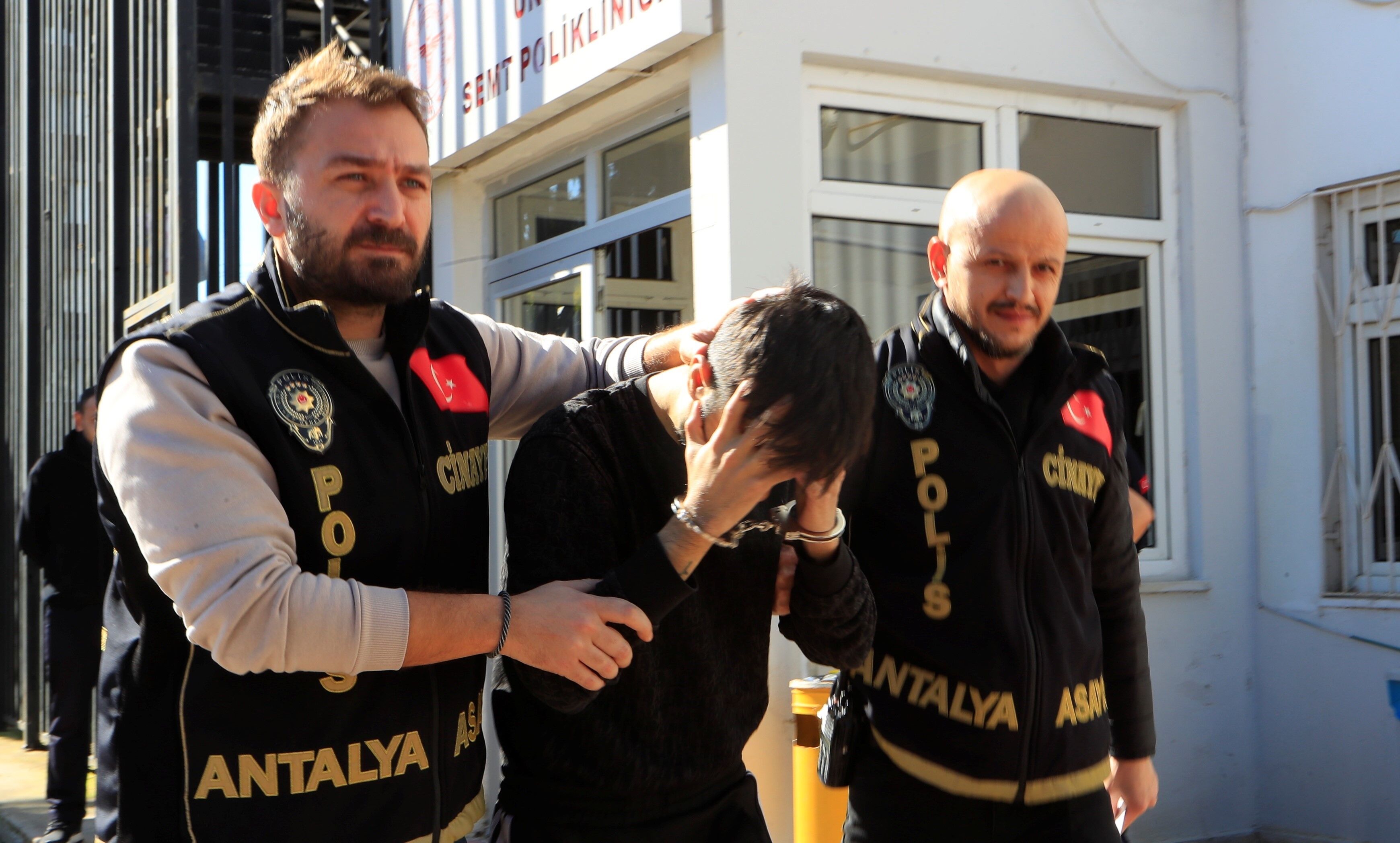 Antalya'da Hamile Eşini Vuran Sanık Hakim Karşısında (1)-1