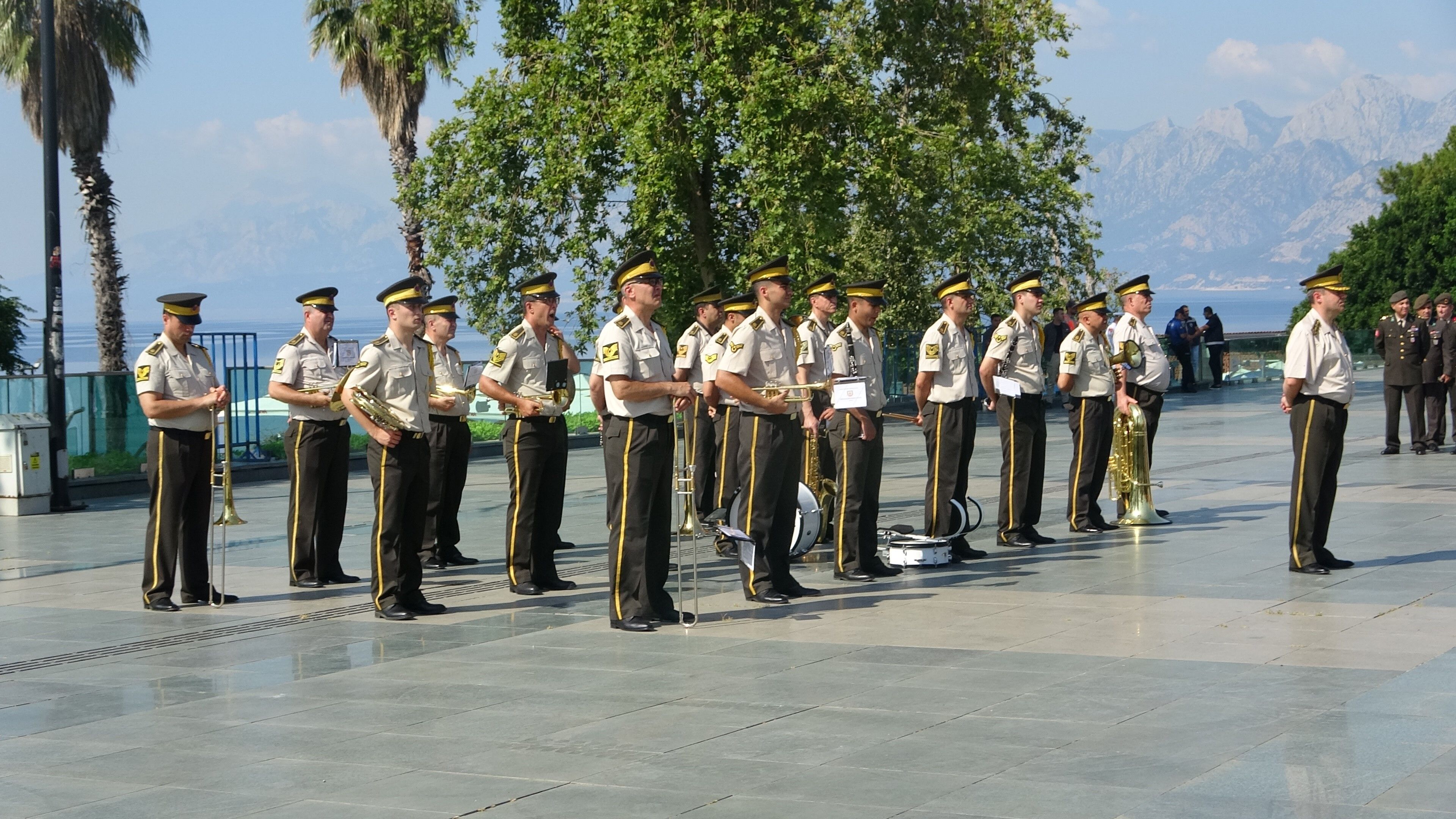 Antalya’da Jandarma Için Anlamlı Tören! Cumhuriyet Meydanı’nda 187. Yıl Kutlaması (2)