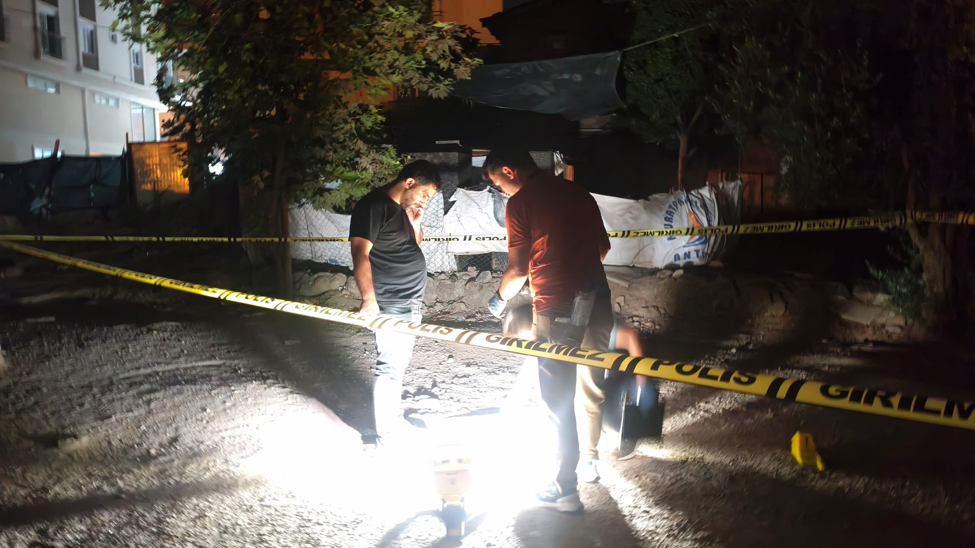 Antalya'da Pompalı Tüfekle Dhşet Saçıp, Kaçtı (9)